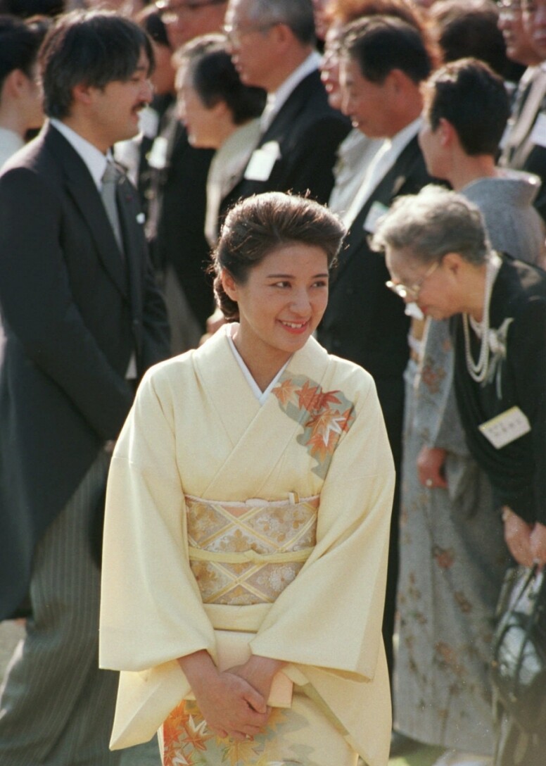 雖然嫁入日本皇室前的她一直受外國教育，作風西化，但只要穿上和服，雅