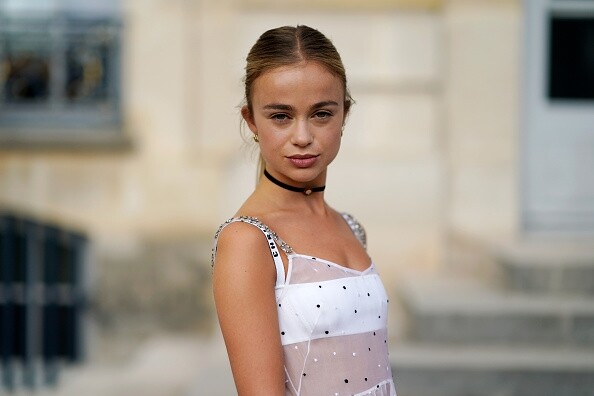 Amelia Windsor - 哈利威廉的堂妹她的外公是肯特公爵（愛德華親王），英國女王伊麗莎