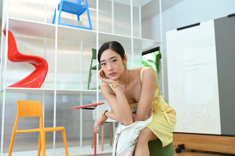敢言又有個人立場的藝人，非常值得支持和珍惜，Chutimon既有美貌又有智慧，絕