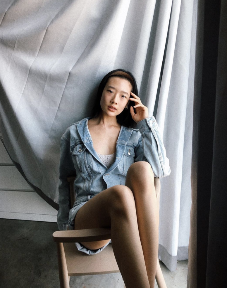 當然她也有可愛的一面，皆因其現年也只得24歲，於她的個人分享平台，她