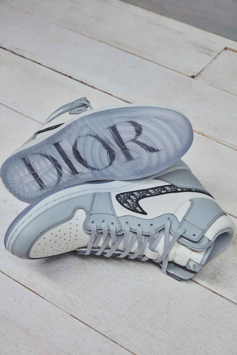 Dior 2021秋季男裝系列將於12月8日在品牌官網上正式亮相，並於北京同時