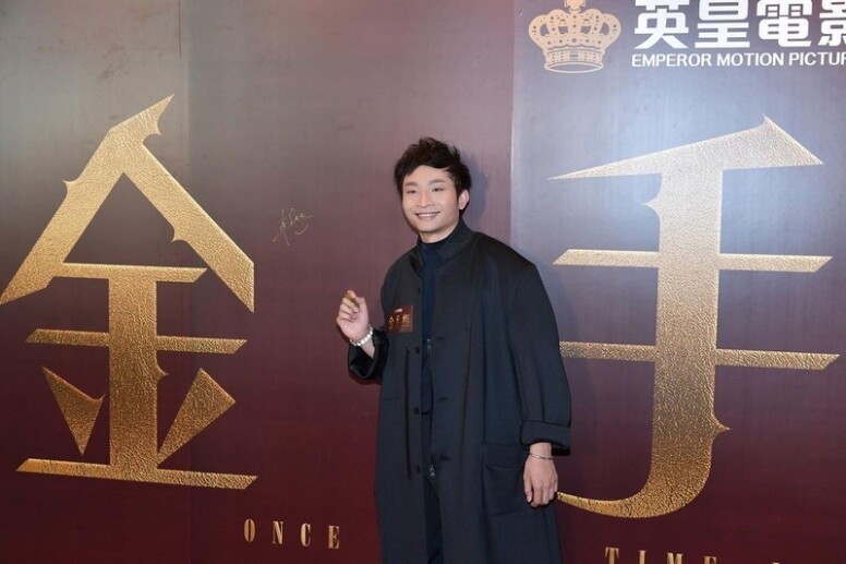 Dee Gor經歷過演藝事業低潮,時至今日大概稱得上吐氣揚眉。拍攝電視劇不 Dee Gor經歷過演藝事業低潮,時至今日大概稱得上吐氣揚眉。拍攝電視劇不