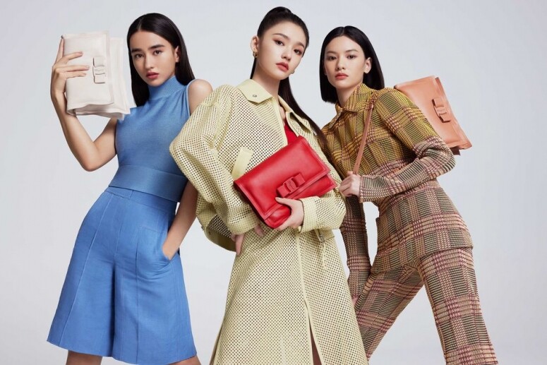 時隔一年,Ferragamo為Viva系列全面升級,推出更多鮮艷的配色:熾紅色、夕陽橙、鵝蛋 時隔一年,Ferragamo為Viva系列全面升級,推出更多鮮艷的配色:熾紅色、夕陽橙、鵝蛋