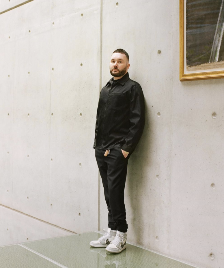 LVMH董事長兼首席執行官Bernard Arnault表示：「Kim Jones是一位傑出的人才，自加入以來，他