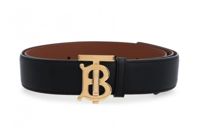 由Riccardo Tisci設計的TB logo化作皮帶釦，粉絲們絕不能錯過！