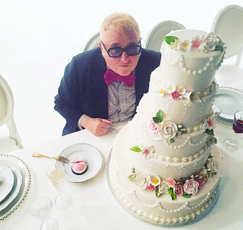 《ELLE》與Alber Elbaz獨家對談 ELLE：為甚麼選擇透過時裝設計討論「快樂」？Alber Elbaz：我的人生