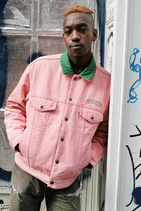 年份：20112011年9月Supreme 迎來了與Levi's 的首次合作。將Levi's 標誌性的505牛仔褲、牛
