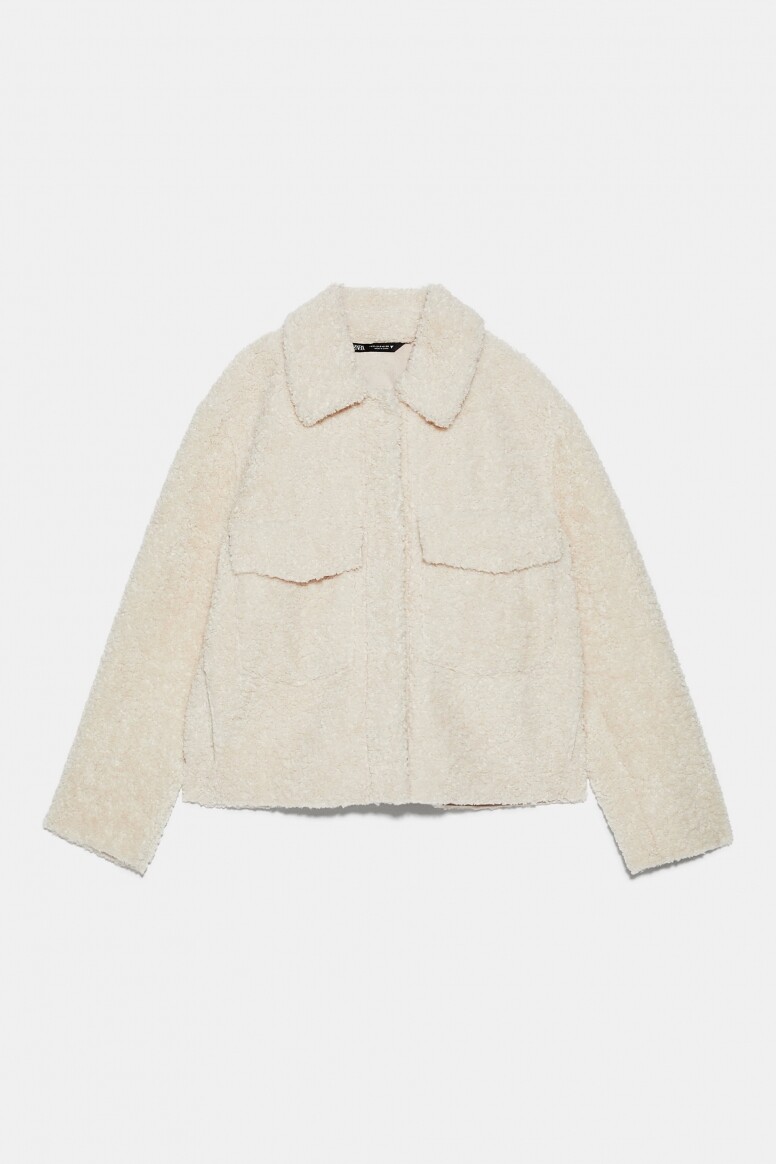 米白色人造短羊毛外套（$599 Zara）