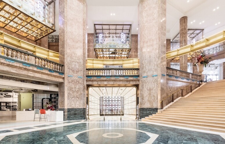 Galeries Lafayette Champs-Elysees是老牌商場老佛爺百貨的新項目，位於巴黎最美街道香榭麗舍