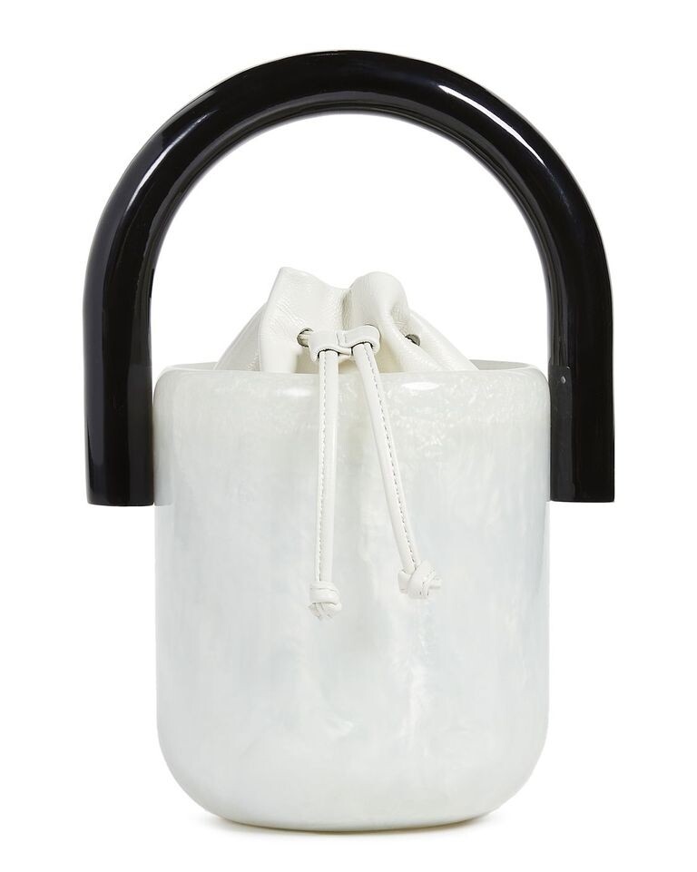 Cult Gaia Olivia 水桶包，約HKD$1,744。
