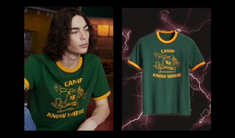 T Shirt上的「'85」字樣印花，呼應本季故事的時空背景設定，同時也意味著新一