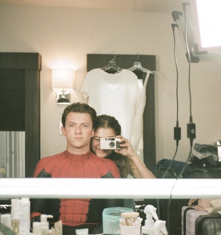 而最新的《蜘蛛俠：不戰無歸》，Tom Holland曾表示「這部電影並不歡樂。它很黑暗、很悲