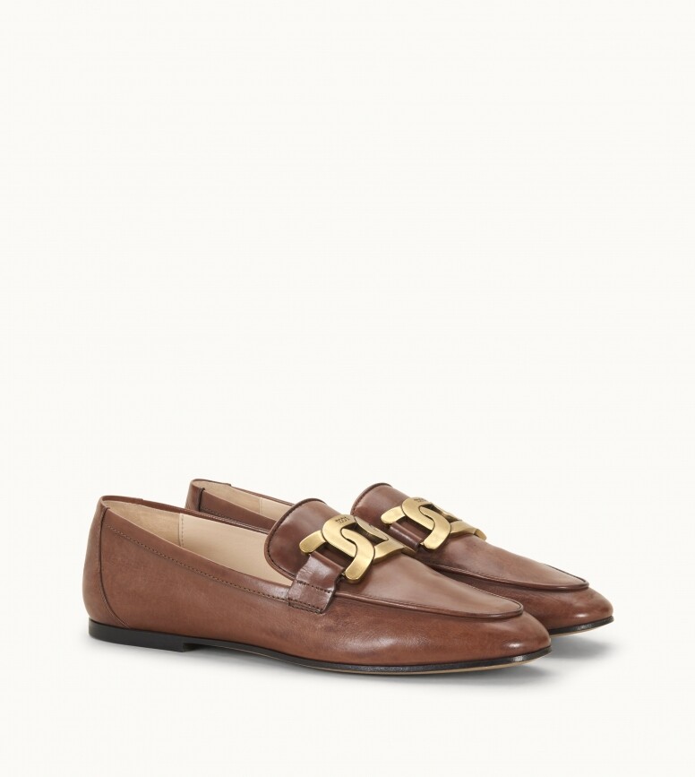 皮革loafers鞋