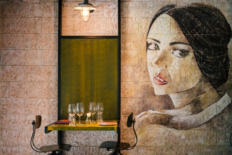 Gaa地址：68/4 Soi Langsuan, Ploenchit Road Lumpini, Phathumwan, Bangkok 10330網址：http://www.gaabkk.com/電話：+669 1 419 2424