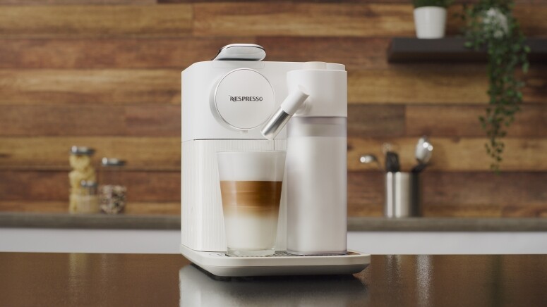 Nespresso Lattissima咖啡機有白色和黑色兩款選擇，無論是簡約或型格風格的家居都很