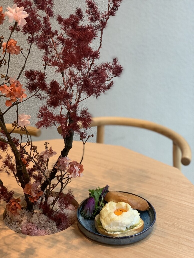 全日供應的散點美食，鹹甜皆有，用料及賣相更呼應新店主題。招牌輕食雲