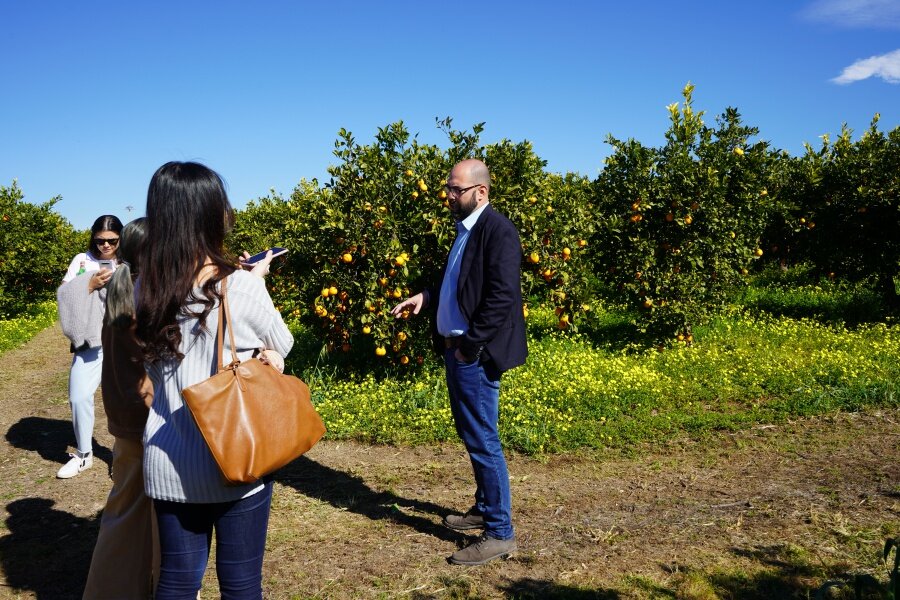 獨家專訪 行程中其到訪品牌的合作夥伴 Bionap，就是為Swisse於西西里血橙 中煶