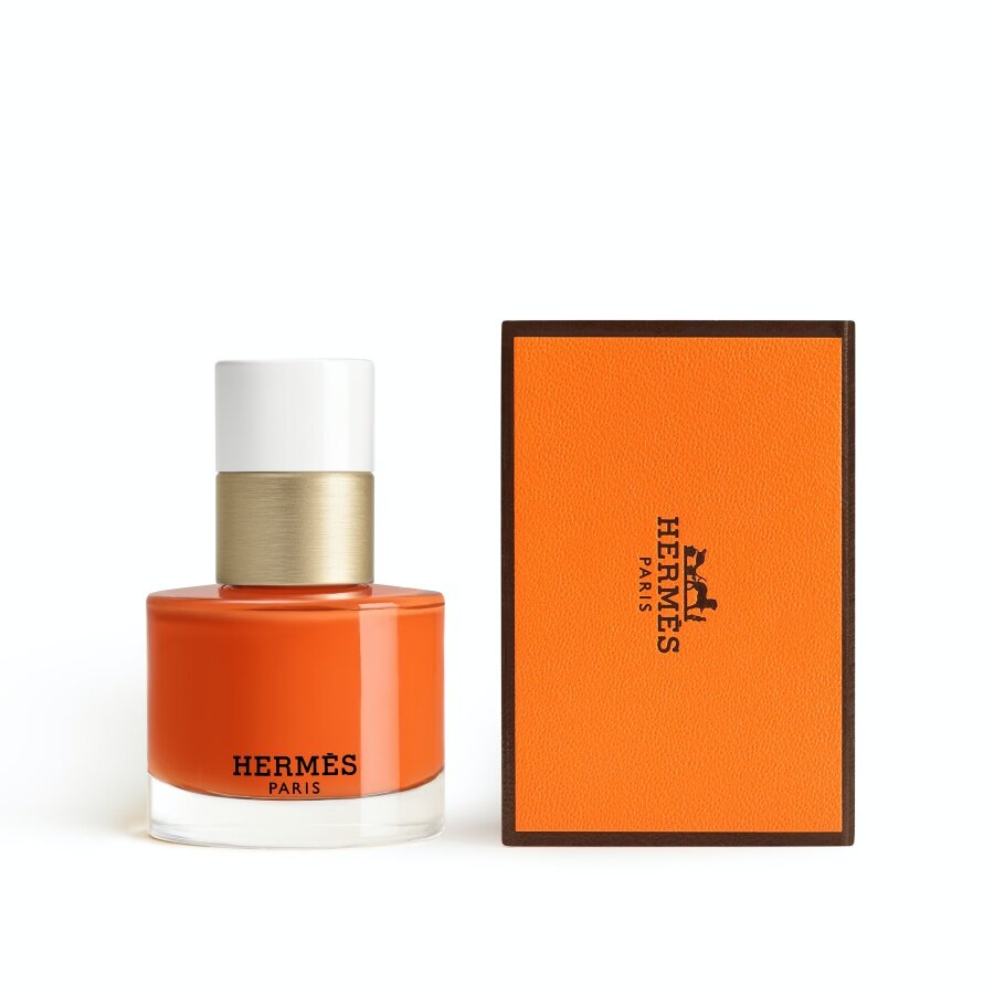 Les Mains Hermès Orange Boîte $405 按此即時選購經典「愛馬仕橘」橙色甲油  。
