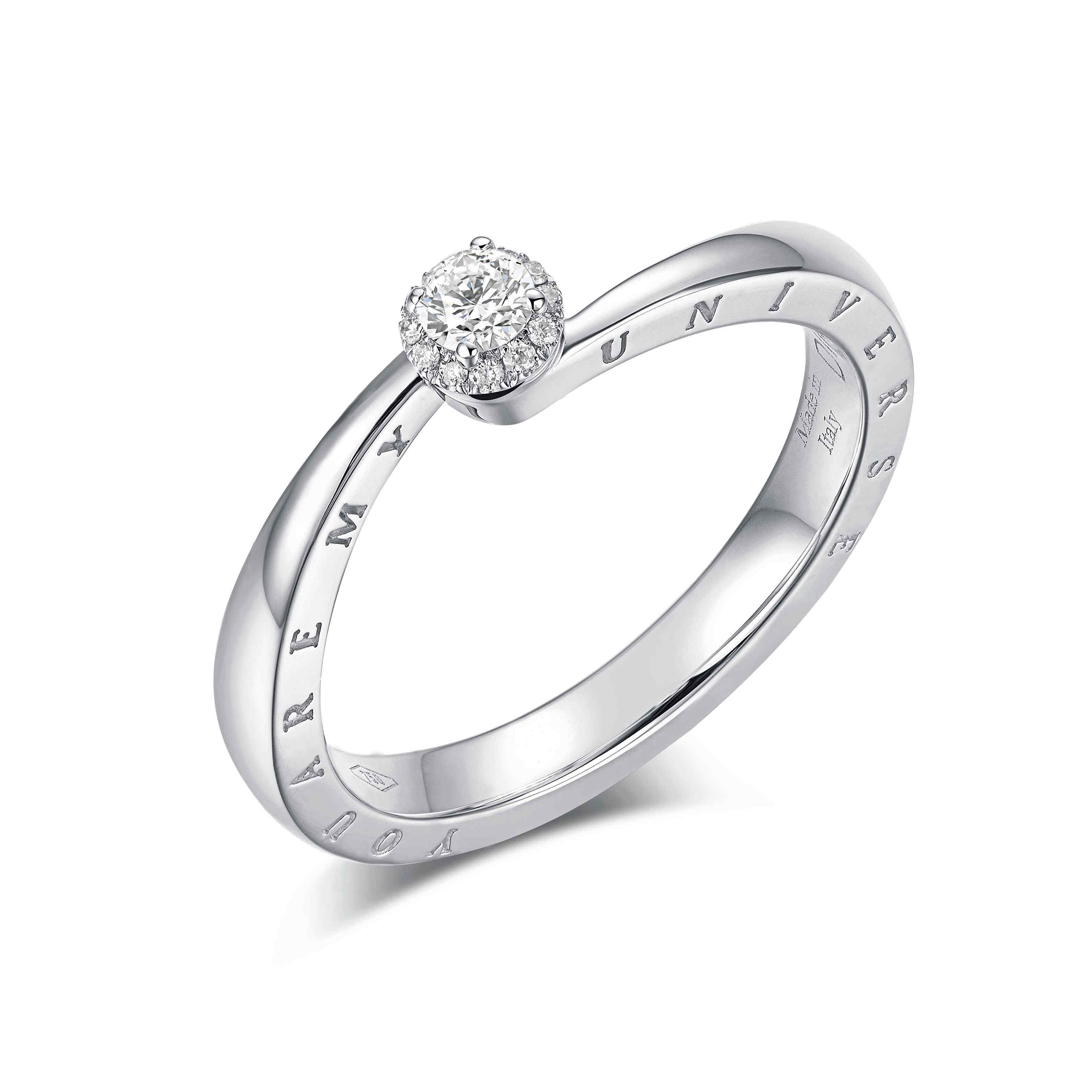 Meteroa系列的設計以流星為主題，戒指選用透徹明亮的鑽石為主石，設計如流